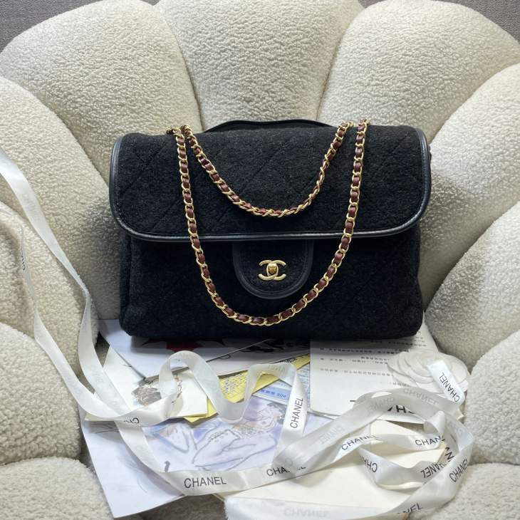 Picture of Chanel Handbags 2 _SKUfw239836149fw